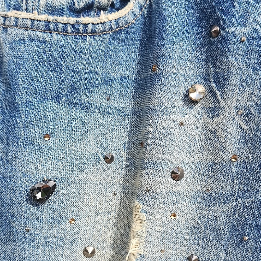 Vtg Made In Italy Distressed Cropped Blue Jeans With Stone Adornments - Picture 7 of 12